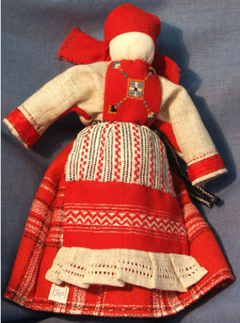 Кукла в костюме северных удмуртов. Работа современных мастеров. Фото К.И. Куликова.